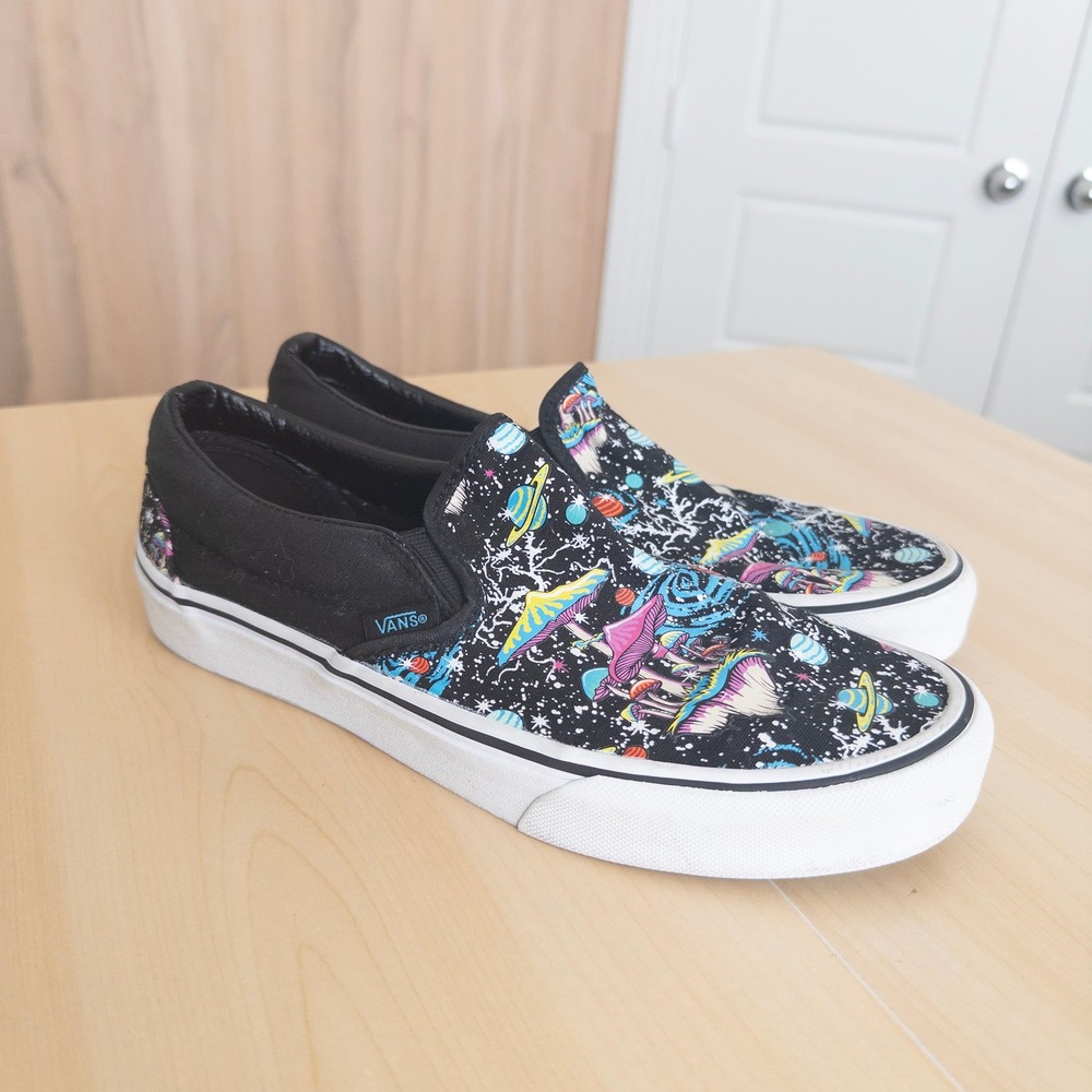 Vans Unisex Slip On 7.5M 9W Black Cosmic Galaxy Glow Psychedelic Space Skater